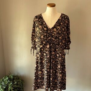 LC Lauren Conrad Floral black tan Mini Dress A line 1/2 cinch sleeve bow accent